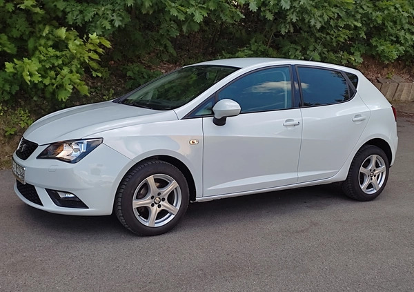 Seat Ibiza cena 29500 przebieg: 142000, rok produkcji 2014 z Wolbrom małe 326